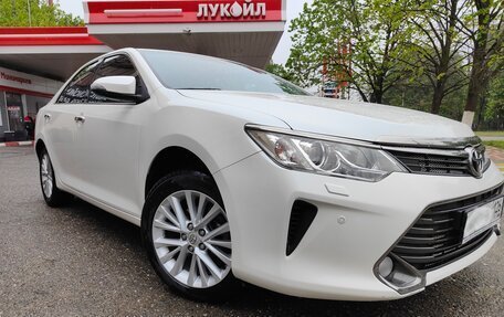 Toyota Camry, 2015 год, 2 380 000 рублей, 2 фотография