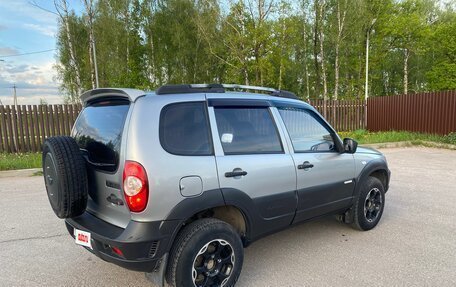 Chevrolet Niva I рестайлинг, 2013 год, 550 000 рублей, 11 фотография