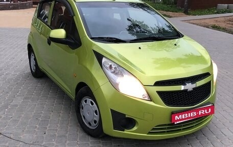 Chevrolet Spark III, 2011 год, 490 000 рублей, 2 фотография