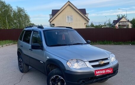 Chevrolet Niva I рестайлинг, 2013 год, 550 000 рублей, 2 фотография