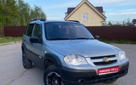 Chevrolet Niva I рестайлинг, 2013 год, 550 000 рублей, 3 фотография