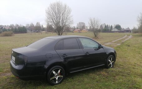 Volkswagen Jetta VI, 2010 год, 800 000 рублей, 3 фотография
