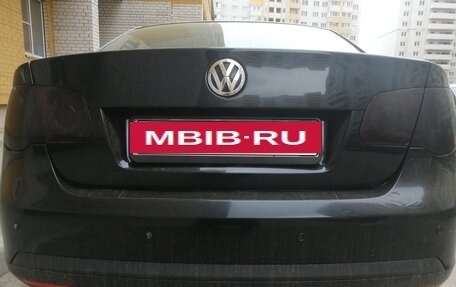 Volkswagen Jetta VI, 2010 год, 800 000 рублей, 2 фотография