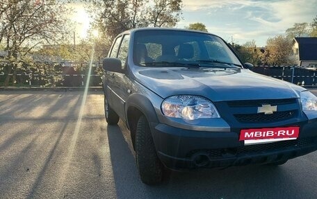 Chevrolet Niva I рестайлинг, 2016 год, 385 000 рублей, 2 фотография