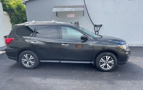 Nissan Pathfinder, 2016 год, 2 100 000 рублей, 3 фотография