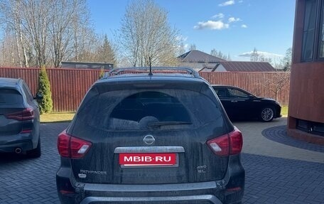 Nissan Pathfinder, 2016 год, 2 100 000 рублей, 4 фотография