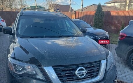 Nissan Pathfinder, 2016 год, 2 100 000 рублей, 2 фотография
