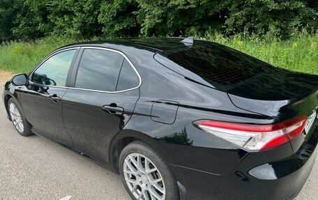 Toyota Camry, 2019 год, 2 900 000 рублей, 3 фотография