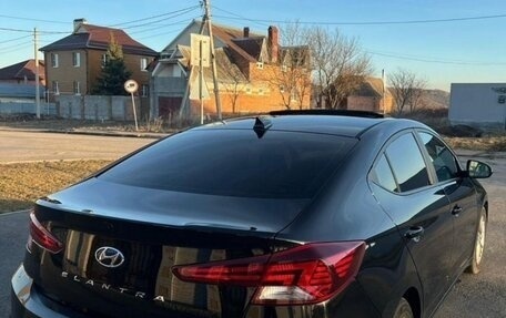 Hyundai Elantra VI рестайлинг, 2018 год, 1 650 000 рублей, 3 фотография