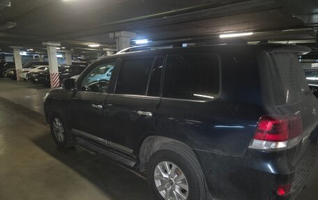 Toyota Land Cruiser 200, 2018 год, 6 900 000 рублей, 3 фотография
