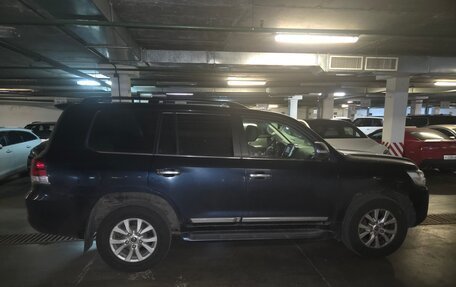 Toyota Land Cruiser 200, 2018 год, 6 900 000 рублей, 4 фотография