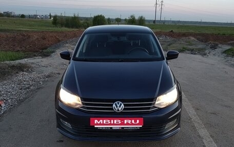 Volkswagen Polo VI (EU Market), 2016 год, 960 000 рублей, 2 фотография