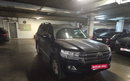 Toyota Land Cruiser 200, 2018 год, 6 900 000 рублей, 2 фотография