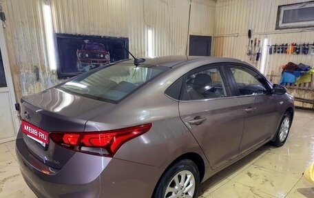 Hyundai Solaris II рестайлинг, 2018 год, 1 350 000 рублей, 6 фотография