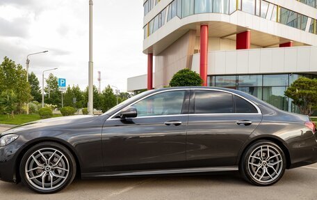 Mercedes-Benz E-Класс, 2020 год, 4 900 000 рублей, 3 фотография