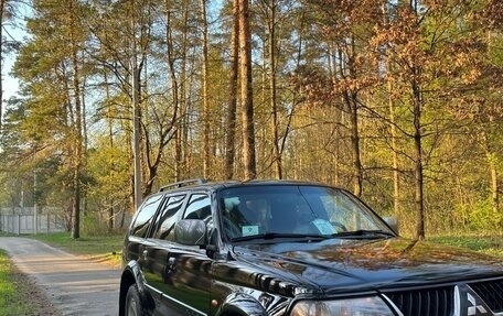 Mitsubishi Pajero Sport II рестайлинг, 2004 год, 550 000 рублей, 3 фотография