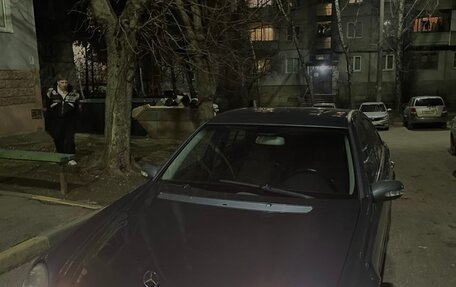 Mercedes-Benz E-Класс, 2003 год, 670 000 рублей, 3 фотография