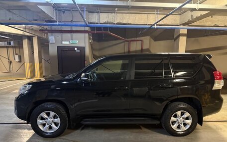 Toyota Land Cruiser Prado 150 рестайлинг 2, 2013 год, 2 900 000 рублей, 2 фотография
