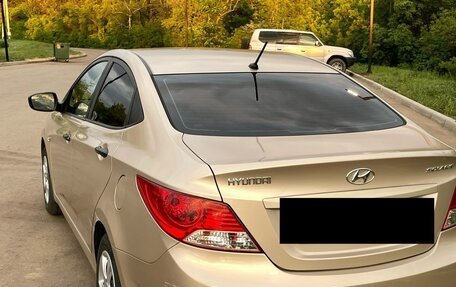 Hyundai Solaris II рестайлинг, 2011 год, 1 050 000 рублей, 3 фотография