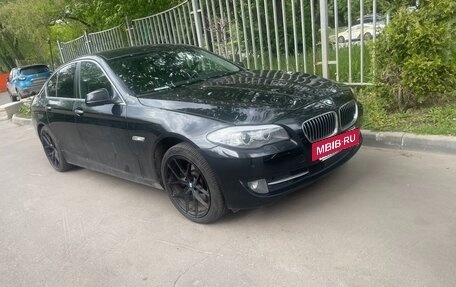 BMW 5 серия, 2011 год, 1 750 000 рублей, 3 фотография