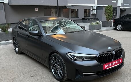 BMW 5 серия, 2021 год, 5 550 000 рублей, 3 фотография
