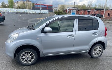 Toyota Passo III, 2010 год, 700 000 рублей, 4 фотография