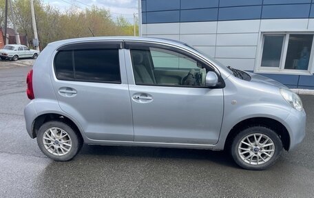 Toyota Passo III, 2010 год, 700 000 рублей, 2 фотография