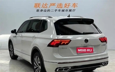 Volkswagen Tiguan II, 2022 год, 2 100 777 рублей, 4 фотография