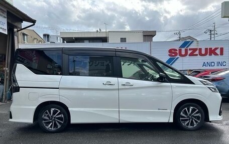 Nissan Serena IV, 2018 год, 1 555 123 рублей, 9 фотография