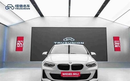 BMW 1 серия, 2022 год, 2 050 000 рублей, 2 фотография