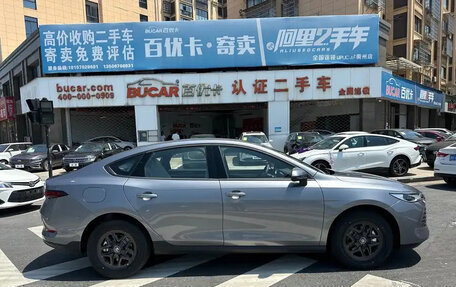 BYD Qin, 2025 год, 1 400 000 рублей, 3 фотография