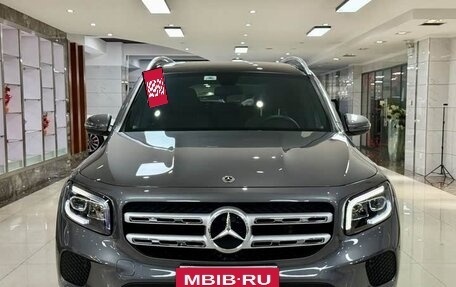 Mercedes-Benz GLB, 2022 год, 2 700 000 рублей, 2 фотография