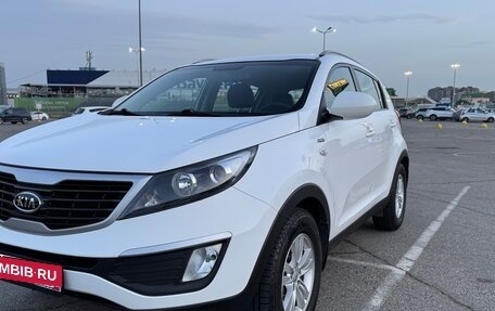 KIA Sportage III, 2011 год, 1 650 000 рублей, 3 фотография