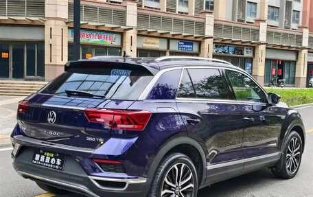 Volkswagen T-Roc I, 2022 год, 1 600 060 рублей, 4 фотография