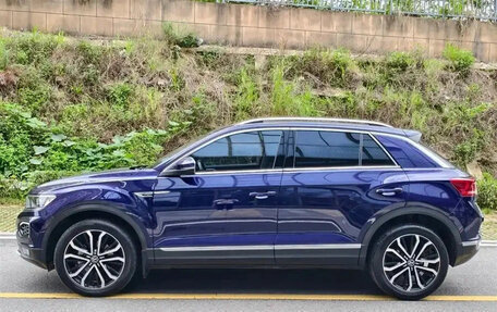 Volkswagen T-Roc I, 2022 год, 1 600 060 рублей, 7 фотография