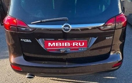 Opel Zafira C рестайлинг, 2013 год, 130 000 рублей, 3 фотография