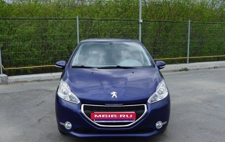 Peugeot 208 II, 2012 год, 610 000 рублей, 3 фотография