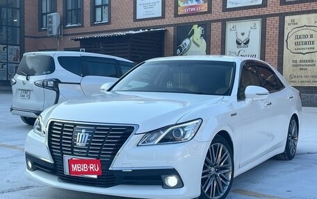 Toyota Crown, 2016 год, 2 000 500 рублей, 2 фотография