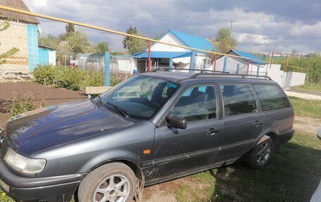 Volkswagen Passat B4, 1995 год, 160 000 рублей, 4 фотография
