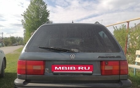 Volkswagen Passat B4, 1995 год, 160 000 рублей, 2 фотография
