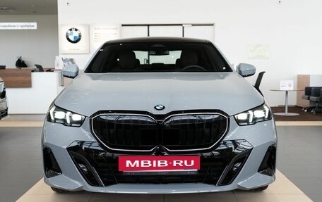 BMW 5 серия, 2024 год, 9 750 000 рублей, 2 фотография