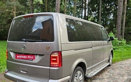 Volkswagen Multivan T6 рестайлинг, 2015 год, 3 500 000 рублей, 3 фотография