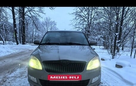 Skoda Fabia II, 2013 год, 889 000 рублей, 2 фотография
