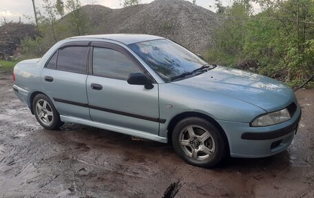 Mitsubishi Carisma I, 2002 год, 270 000 рублей, 2 фотография
