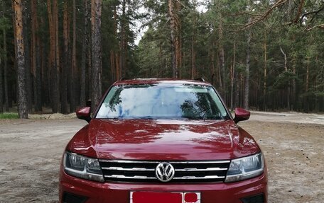 Volkswagen Tiguan II, 2019 год, 3 150 000 рублей, 5 фотография