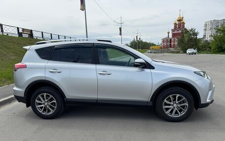 Toyota RAV4, 2018 год, 3 000 000 рублей, 5 фотография