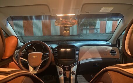 Chevrolet Cruze II, 2011 год, 550 000 рублей, 5 фотография