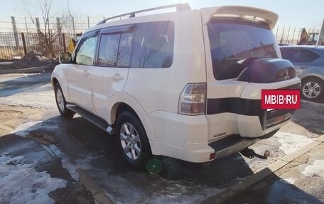 Mitsubishi Pajero IV, 2015 год, 2 100 000 рублей, 3 фотография