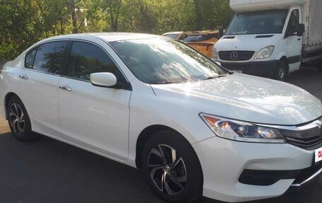 Honda Accord IX рестайлинг, 2016 год, 1 760 000 рублей, 4 фотография