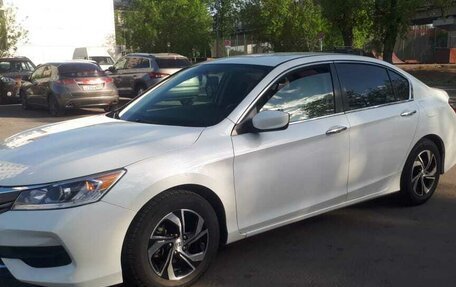 Honda Accord IX рестайлинг, 2016 год, 1 760 000 рублей, 2 фотография